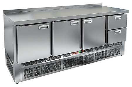 Стол морозильный GNE 1112/BT Hicold